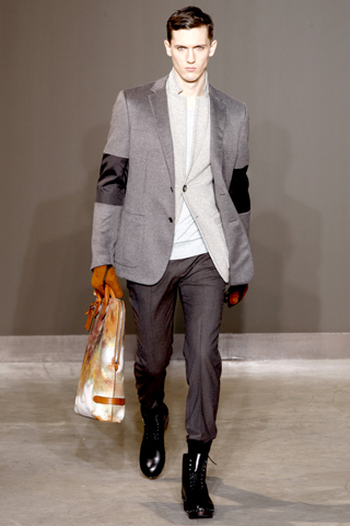 Louis Vuitton / - 2010-2011